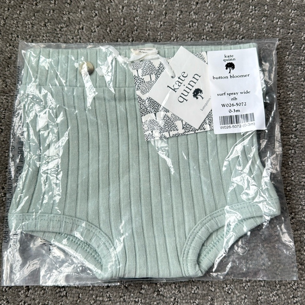 Kate Quinn button bloomers 0-3 month new